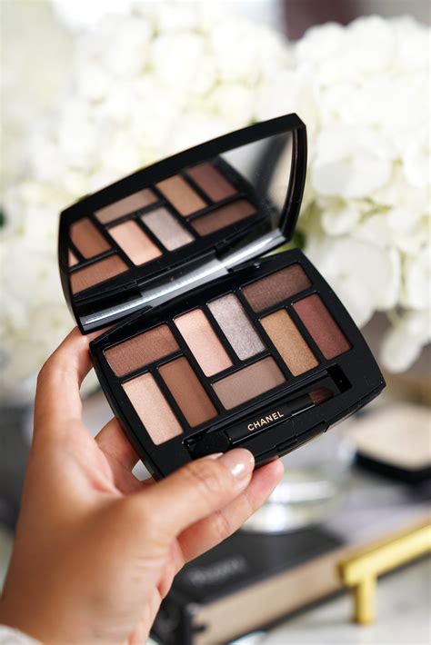 chanel travel makeup palette malaysia|Chanel les beiges eyeshadow intense.